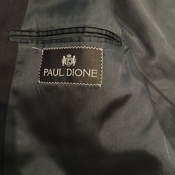 Suit - Picture 7 of 7